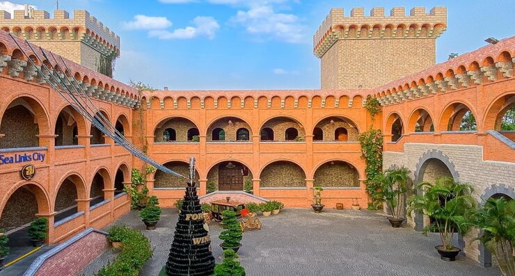 Lâu đài rượu vang - Du lịch PHAN THIẾT