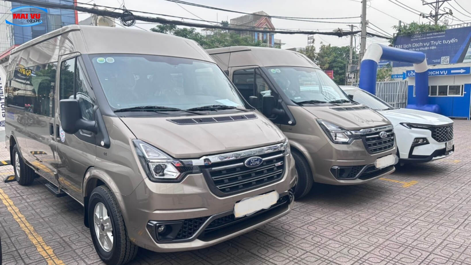 Cho thuê xe 16 chỗ giá tốt TPHCM