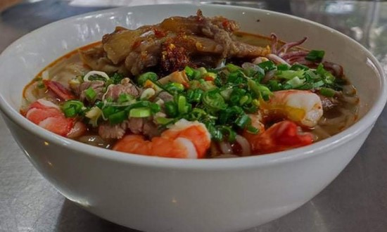 Bún bò Hồng - ăn khuya ở Đà Lạt