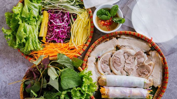 Bánh cuốn thịt heo Đà Nẵng - Tour inbound Đà Nẵng
