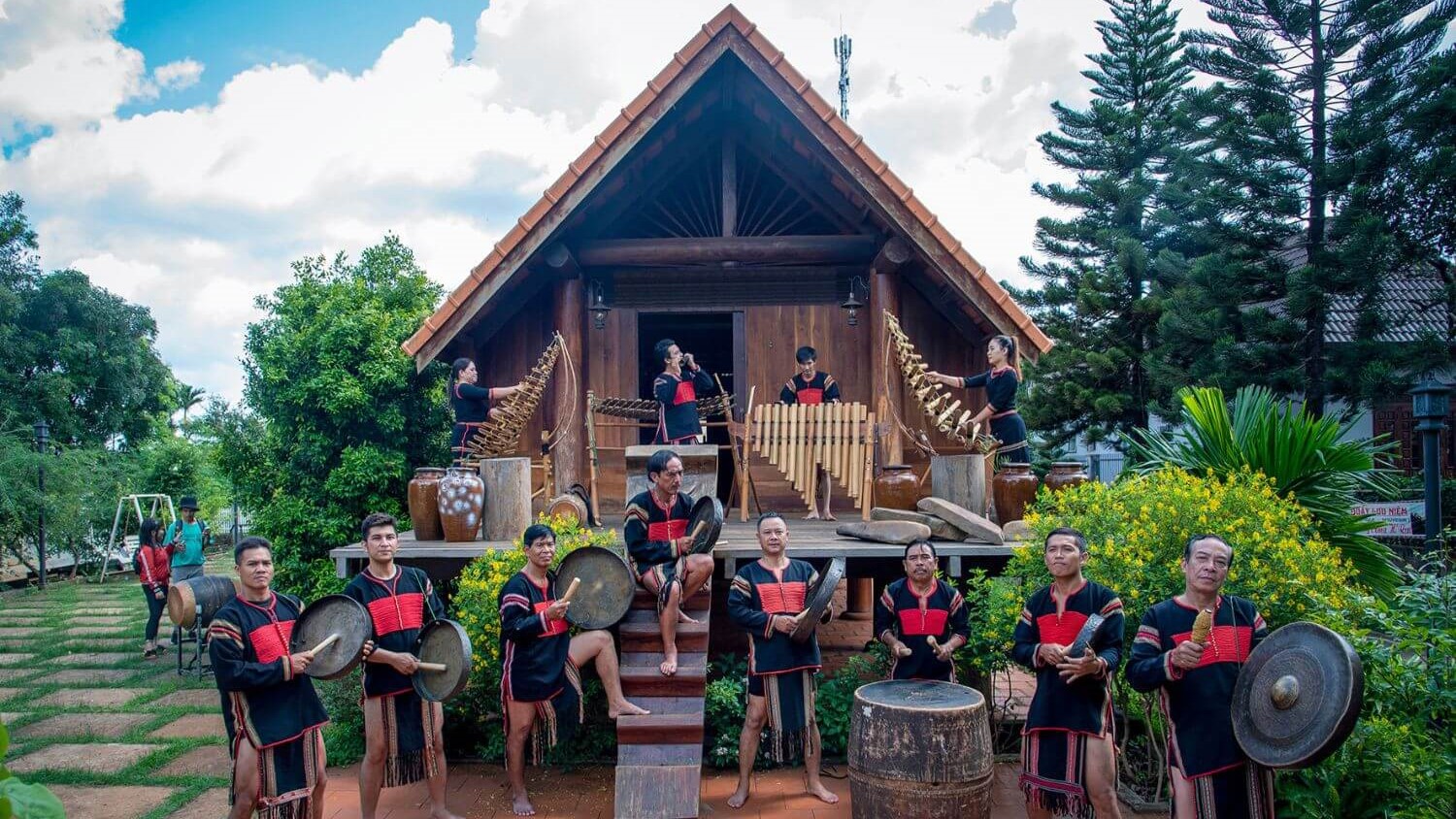 Buôn Ako Dhong - Du lịch Buôn Mê Thuột