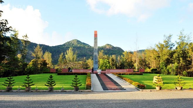 Nghĩa trang hàng dương - du lịch Côn Đảo