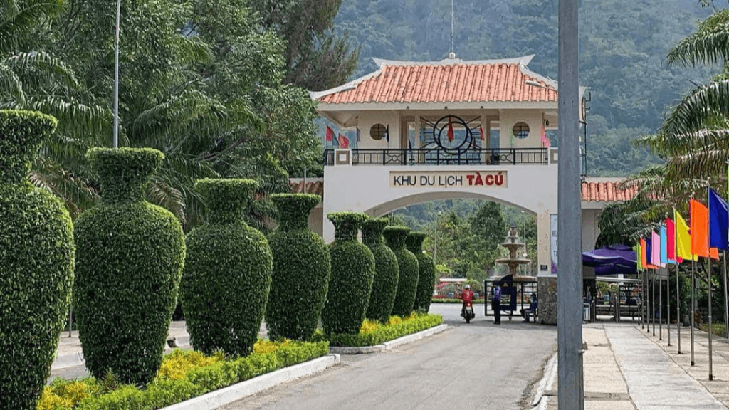 Khu du lịch núi Tà Cú - du lịch nghỉ dưỡng Lagi
