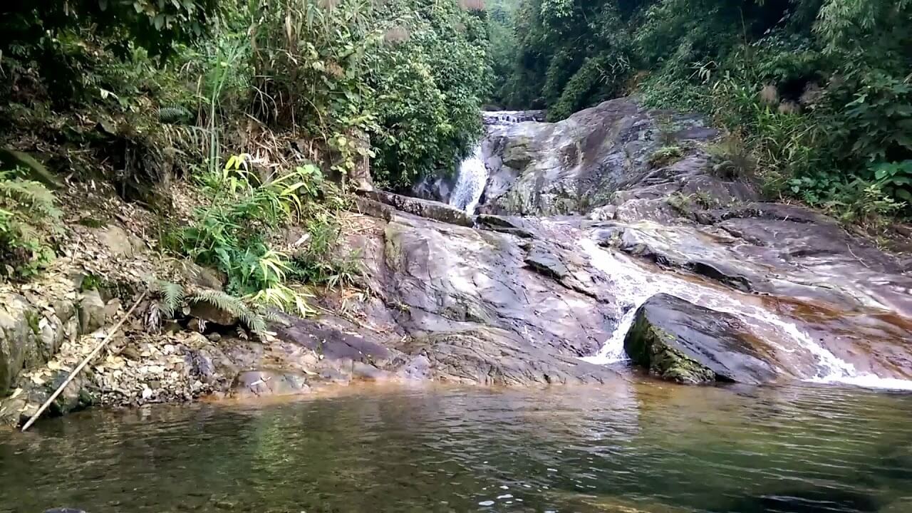 Suối Đát Đắng du lịch Thái Nguyên