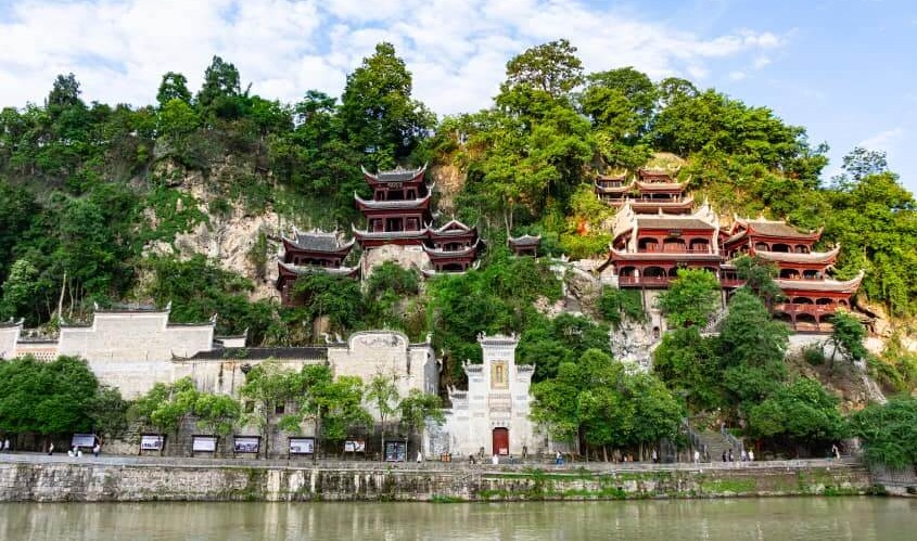 Cung điện Trường Thọ Phượng Hoàng cổ trấn